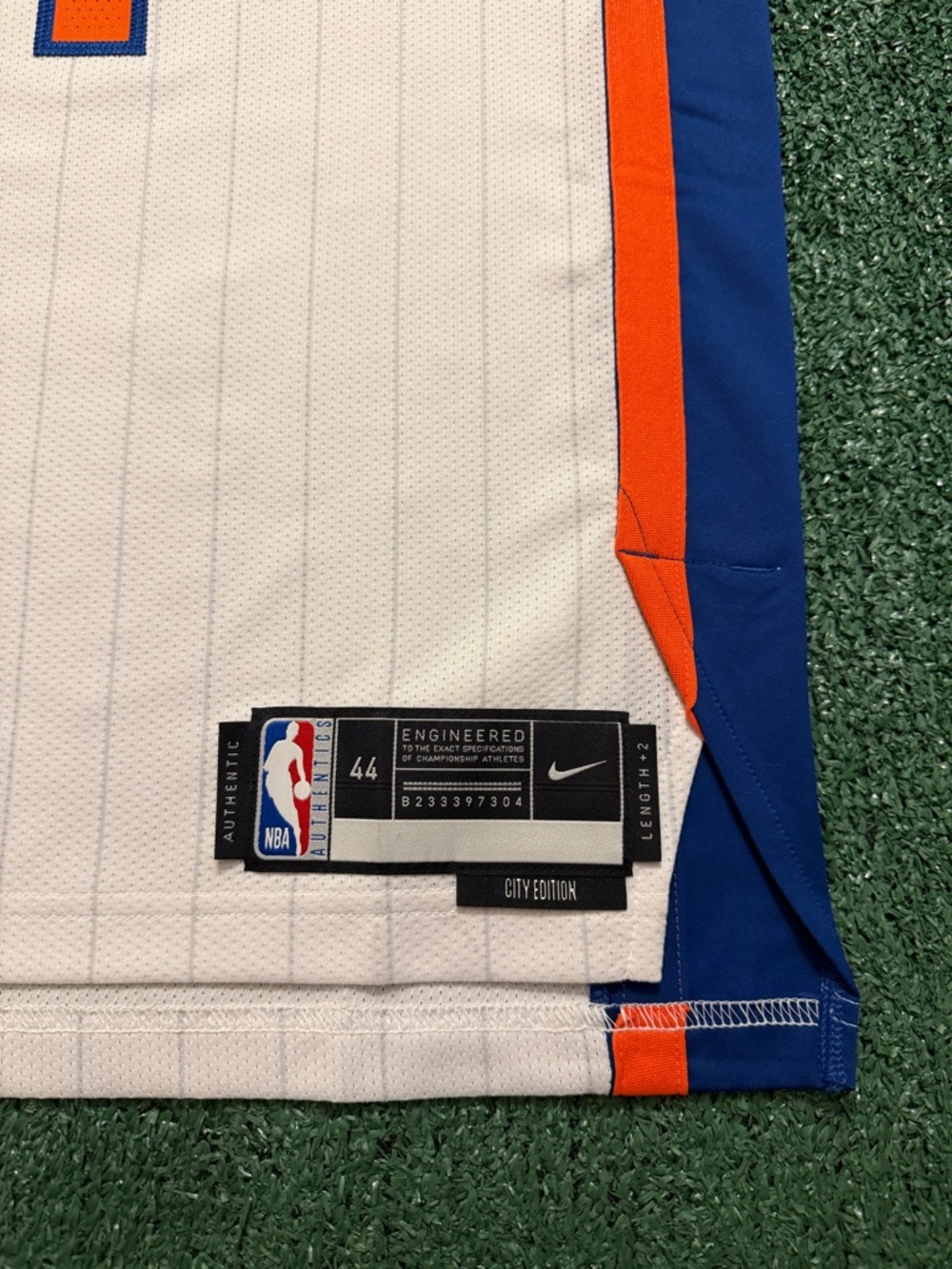 Authentic Jalen Brunson New York Knicks White City Edition Jersey Size 44/M - Picture 10 of 16